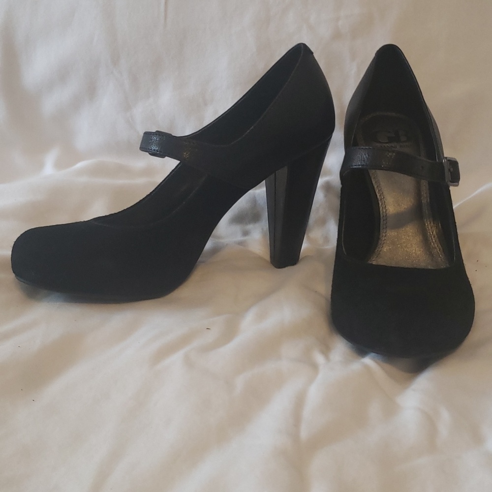 Black Mary Jane Pump